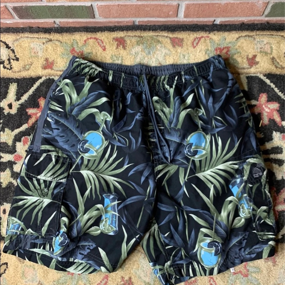 XL Floral Tropical Paradise & Drinks Swim shorts - Picture 2 of 12